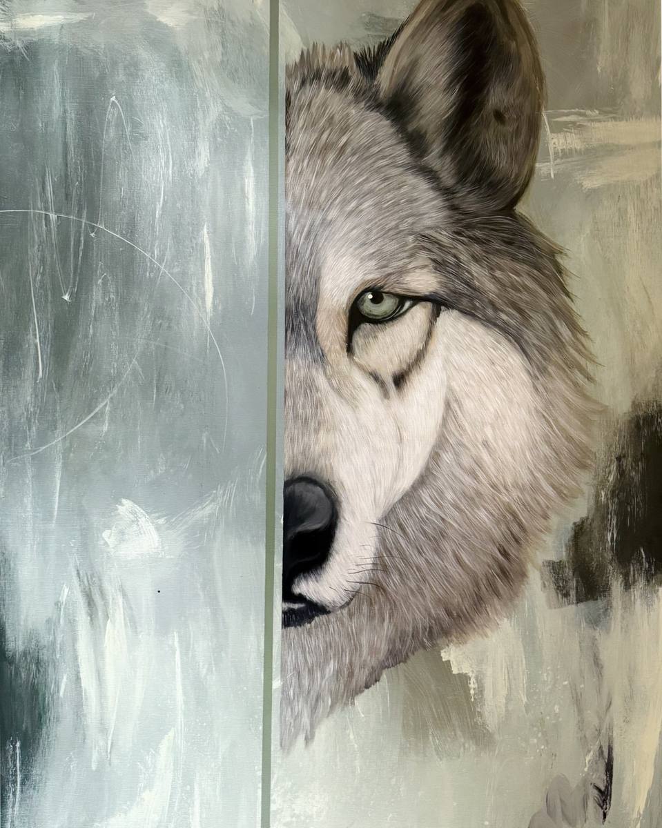 Andrea Morawii — wolf portrait painting in soft grays with amber eye